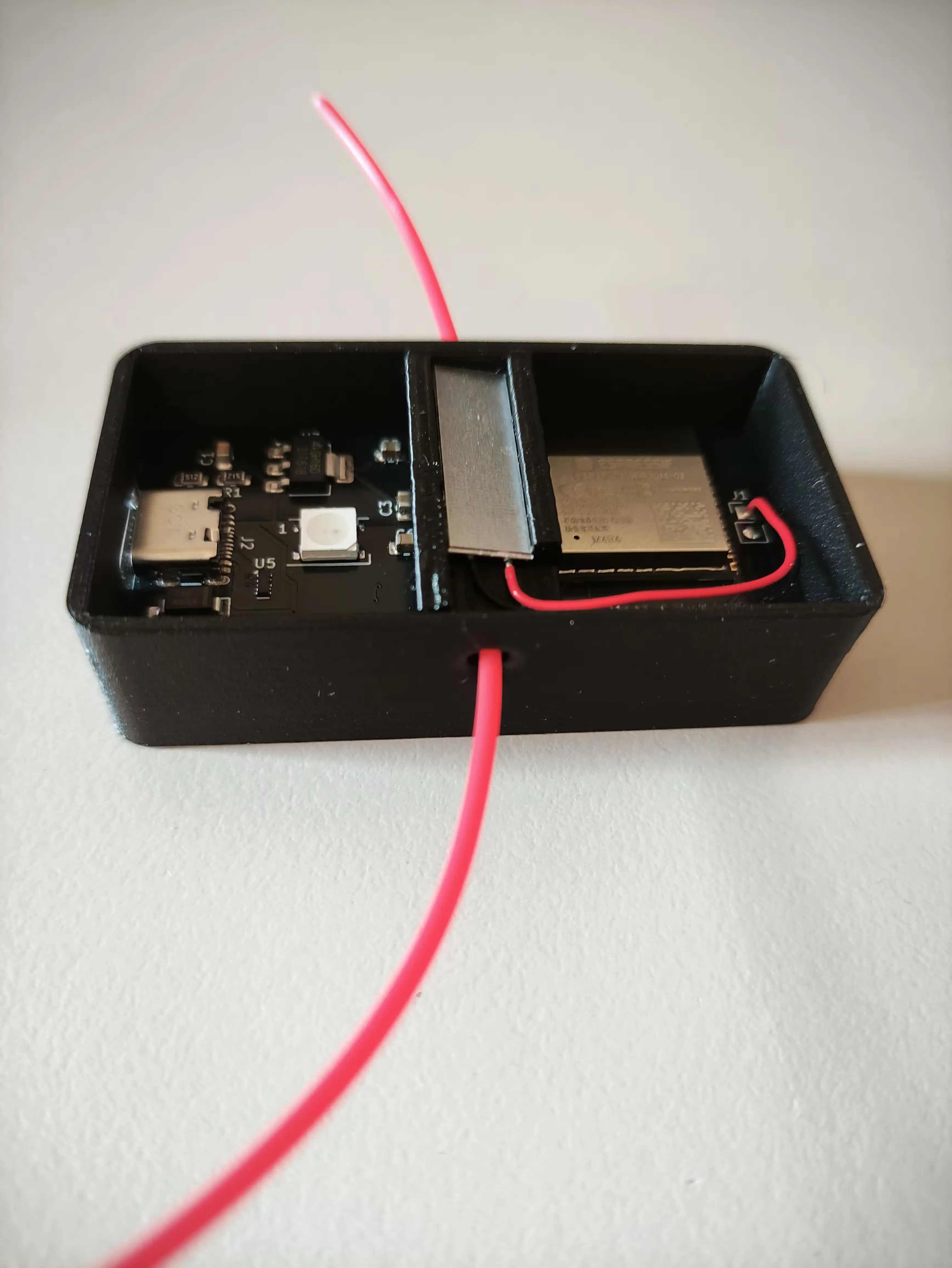 Filament Path angled to align with the sensors